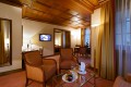 Medium Suite