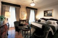 The De Luxe Room
